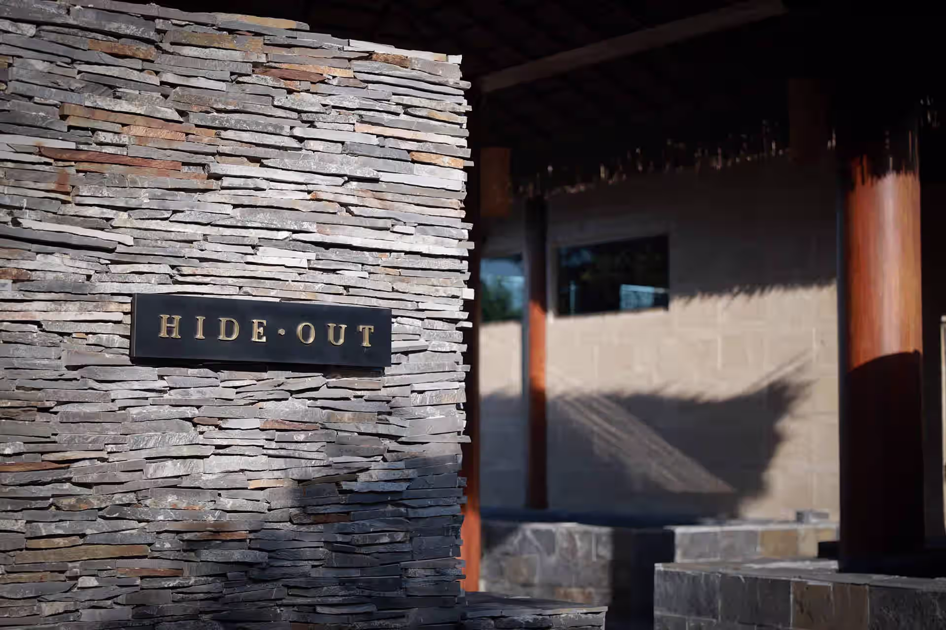 Hide out